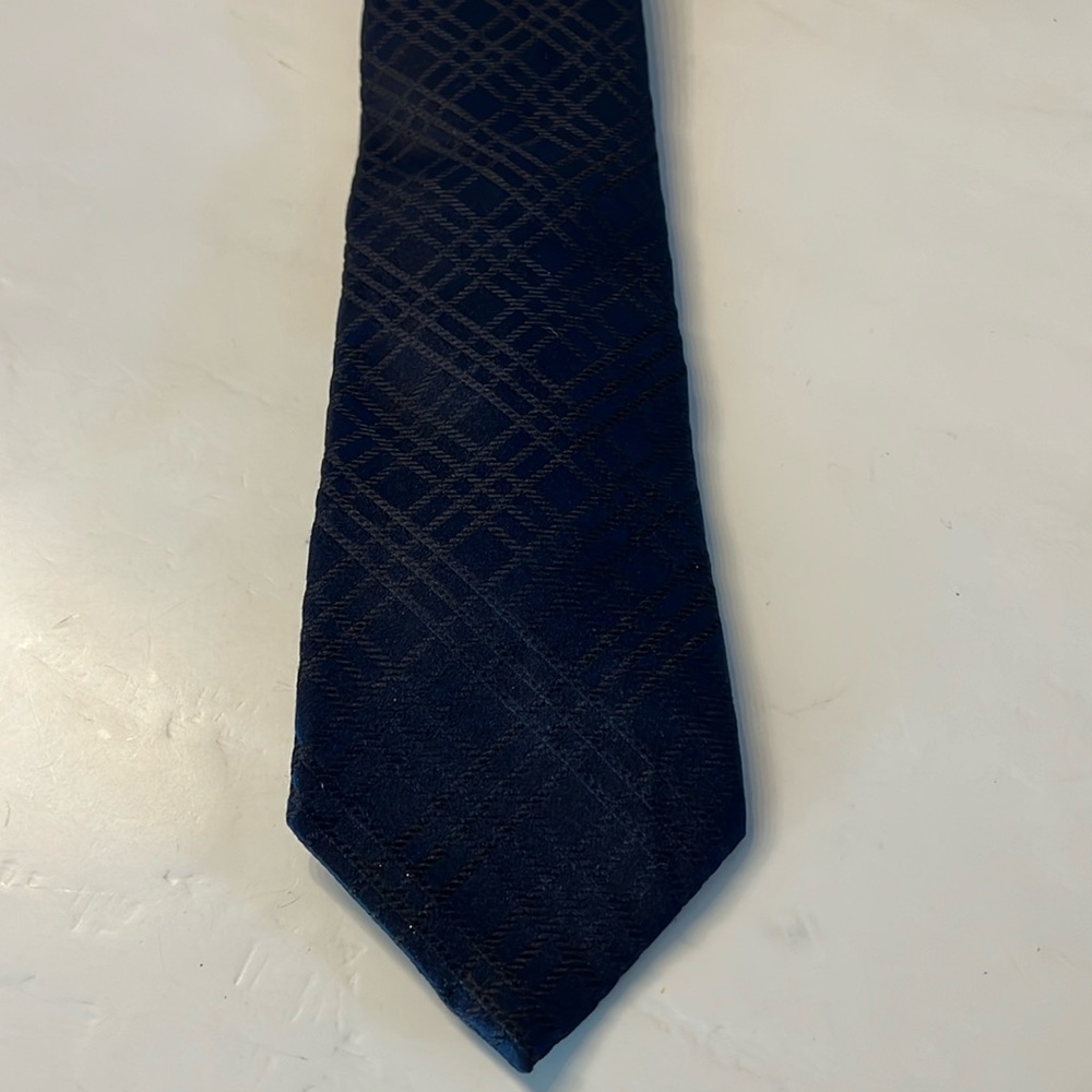 Burberry tie blue and black plaid